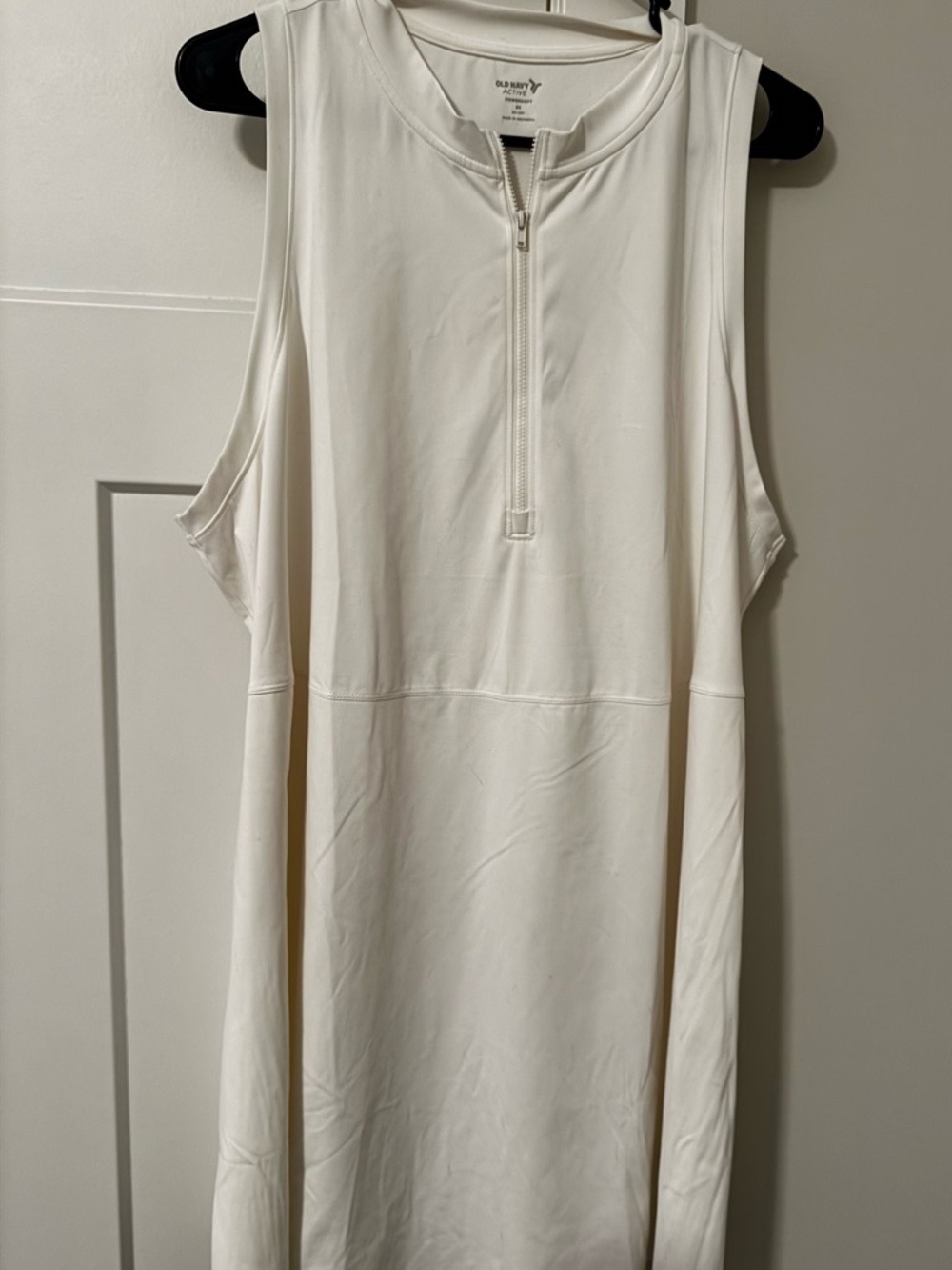 Old Navy Active White Sleeveless Dress – Size 2